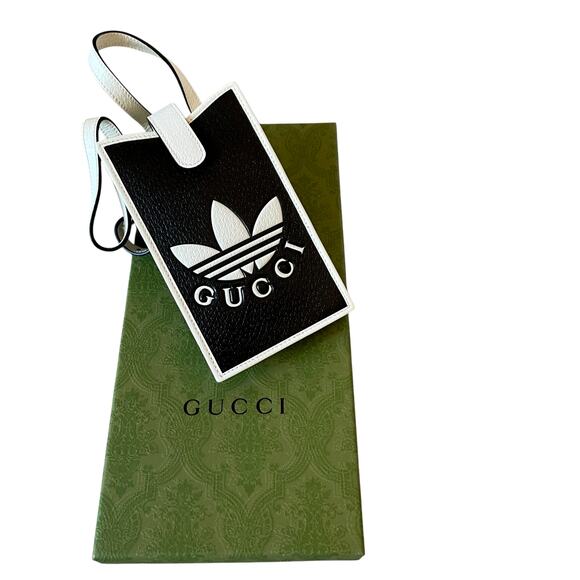 GUCCI x ADIDAS SmartPhone Case Crossbody With Strap Set 702203 Black White - Picture 6 of 16